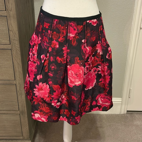 GAP | Black Red Pink Floral Full A-Line Mini Skirt | 4 - Picture 1 of 13